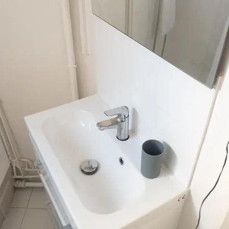 Apartment Bright Apartment Close To Parc Monceau Paris