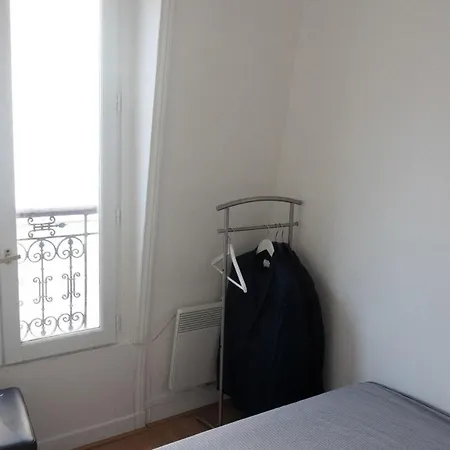 Bright Apartment Close To Parc Monceau Apartment Paris