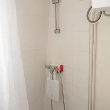 Apartment Bright Apartment Close To Parc Monceau Paris